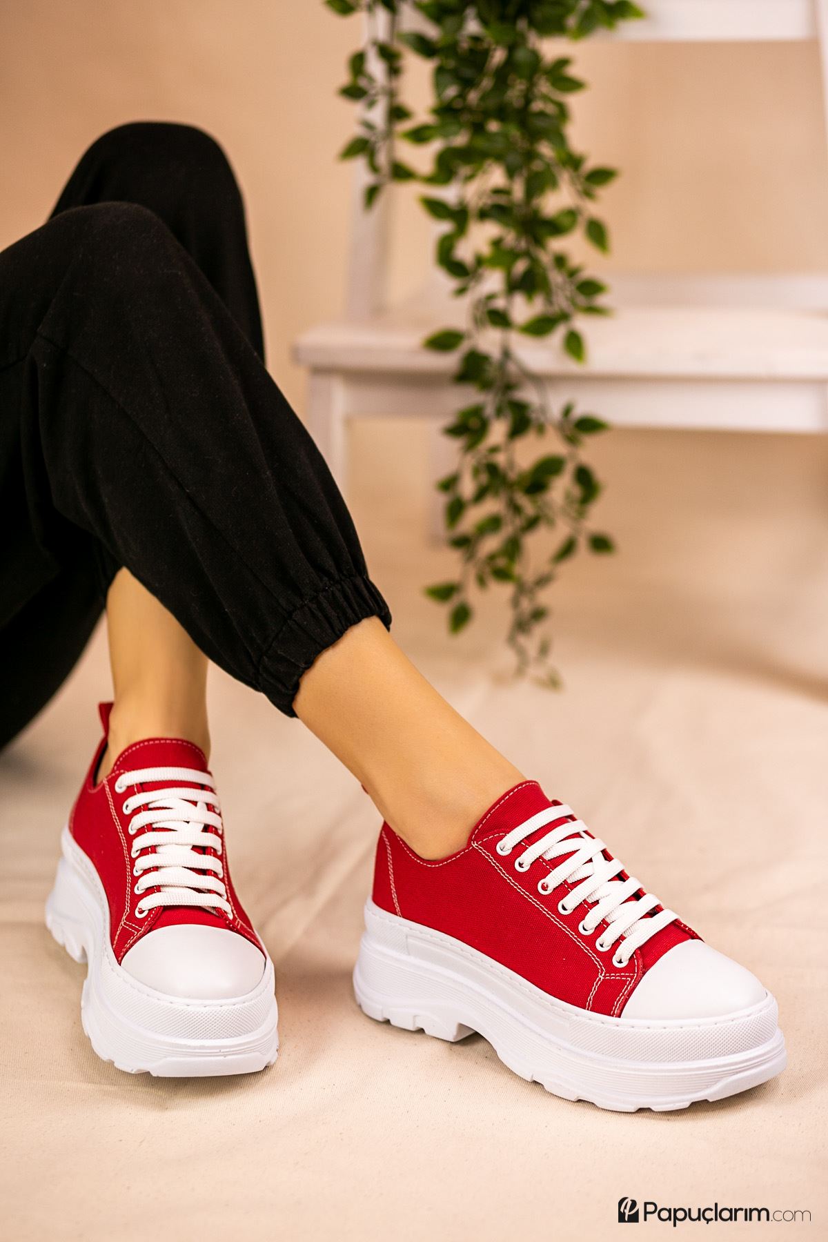 Dubai Kırmızı Keten Bağcıklı Kadın Spor Ayakkabı