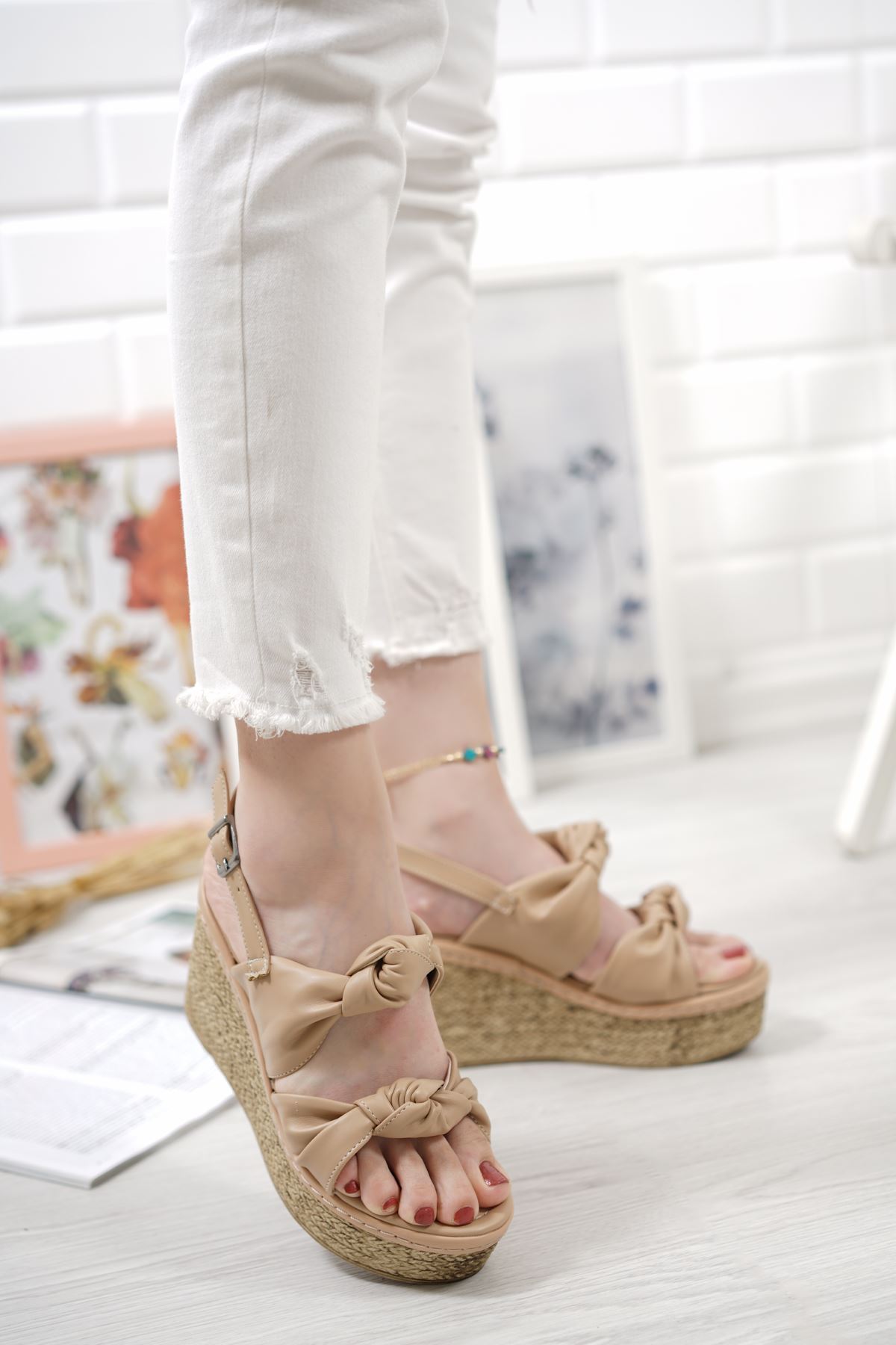 Niola Vizon Mat Deri Dolgu Topuklu Kadın Ayakkabı