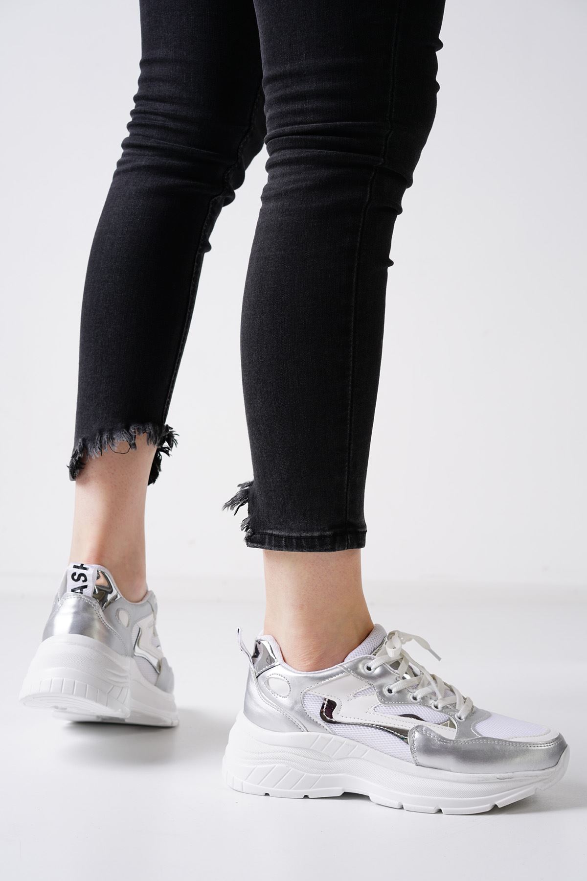 Gilly Beyaz Gümüş Kadın Spor Ayakkabı