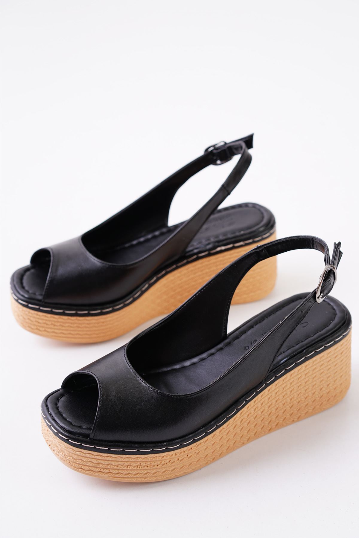 Bally Siyah Dolgu Topuklu Kadın Ayakkabı