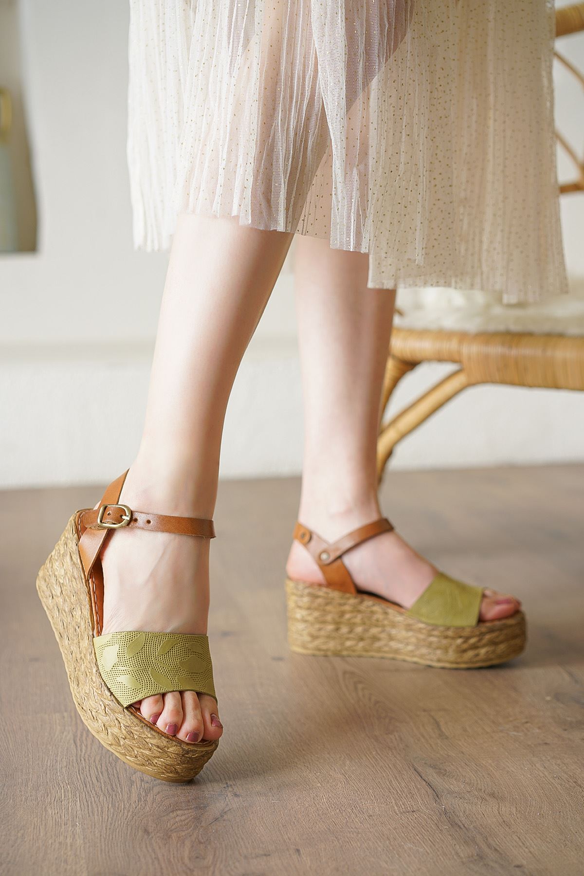 Megan Yeşil Taba Hakiki Deri Dolgu Topuklu Kadın Ayakkabı