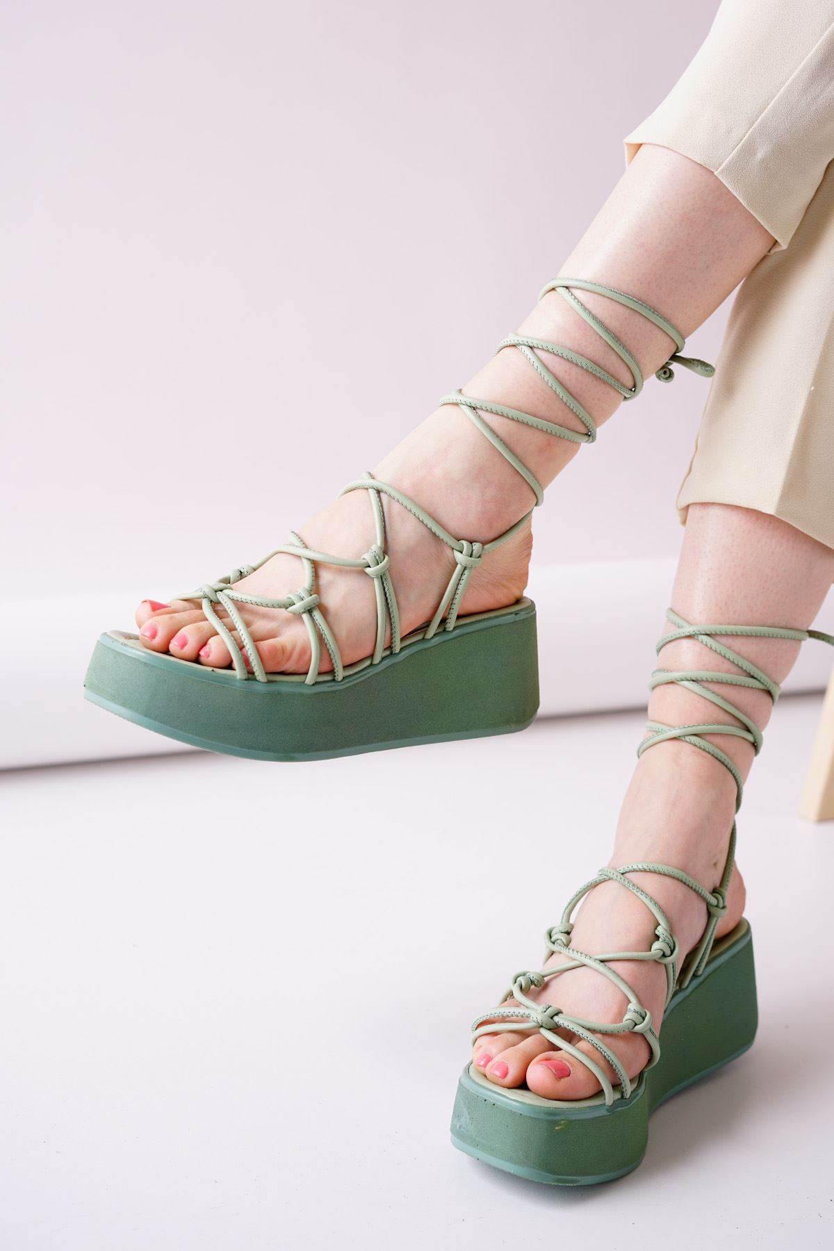 Emmy Yeşil Topuklu Kadın Ayakkabı