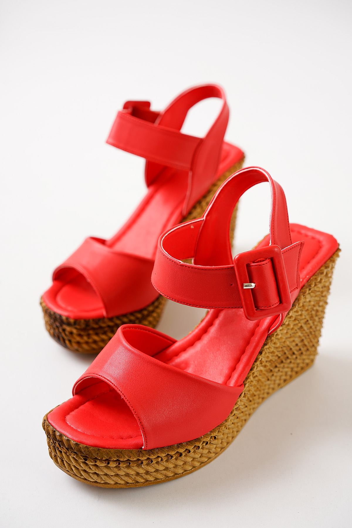 Evette Kırmızı Dolgu Topuklu Kadın Ayakkabı