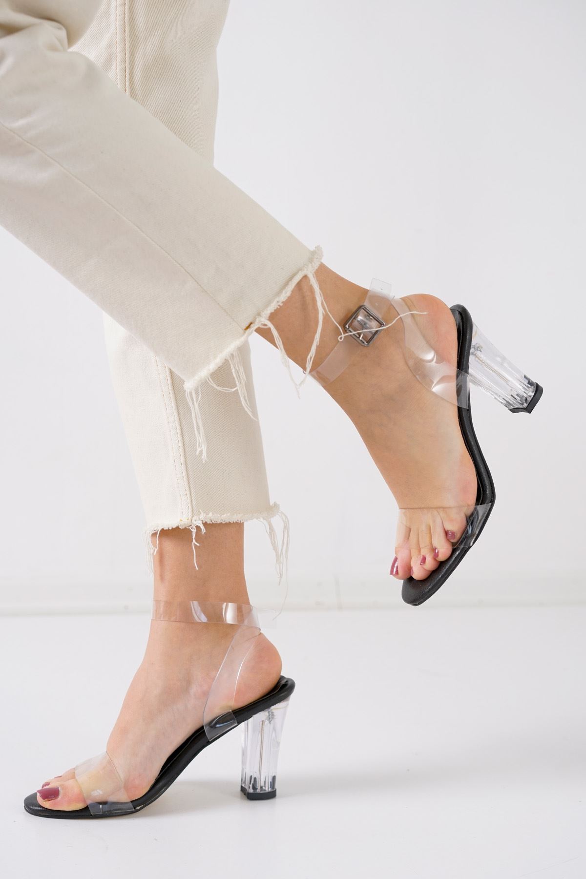Moon Siyah Şeffaf Topuklu Kadın Ayakkabı