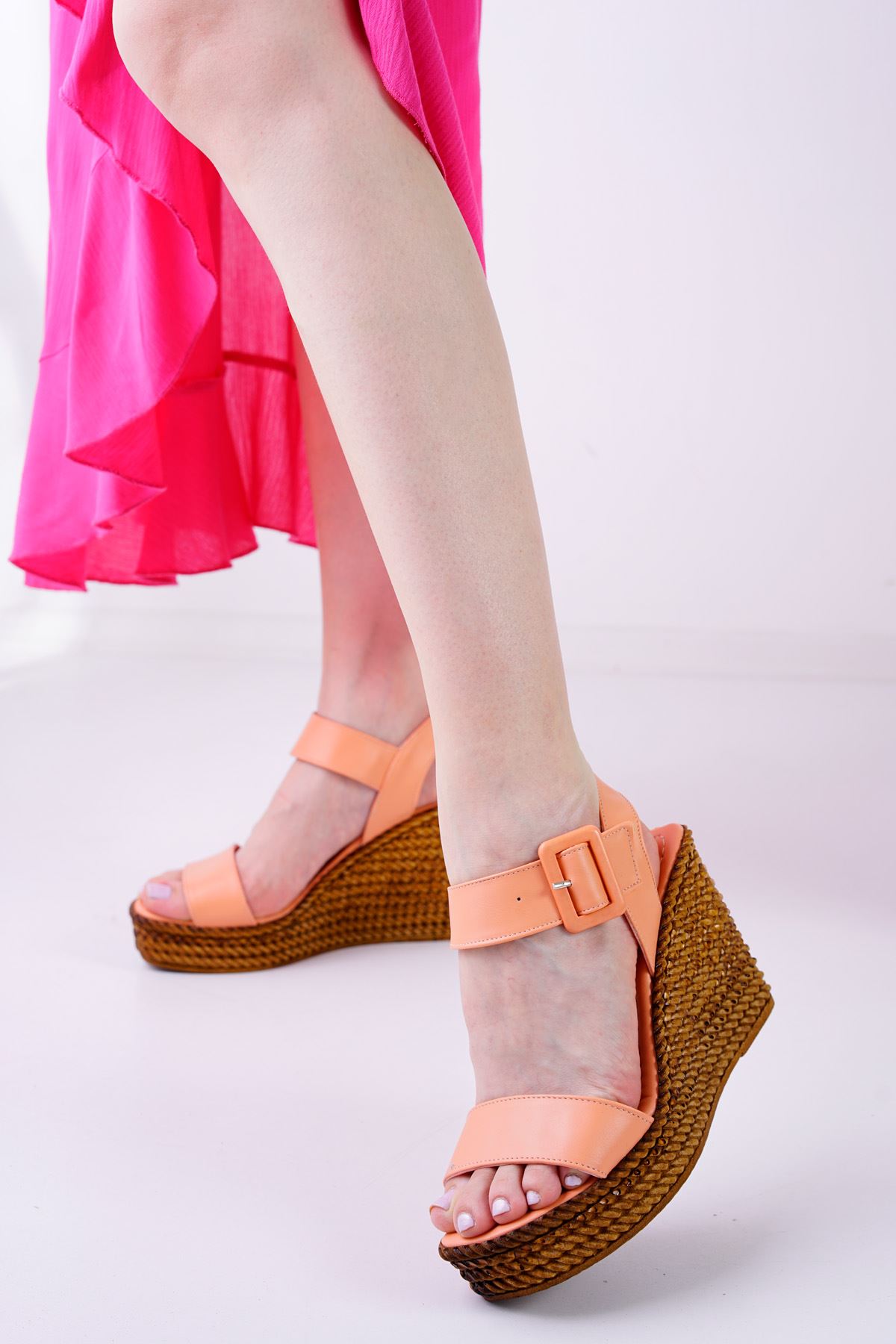 Evette Orange Dolgu Topuklu Kadın Ayakkabı