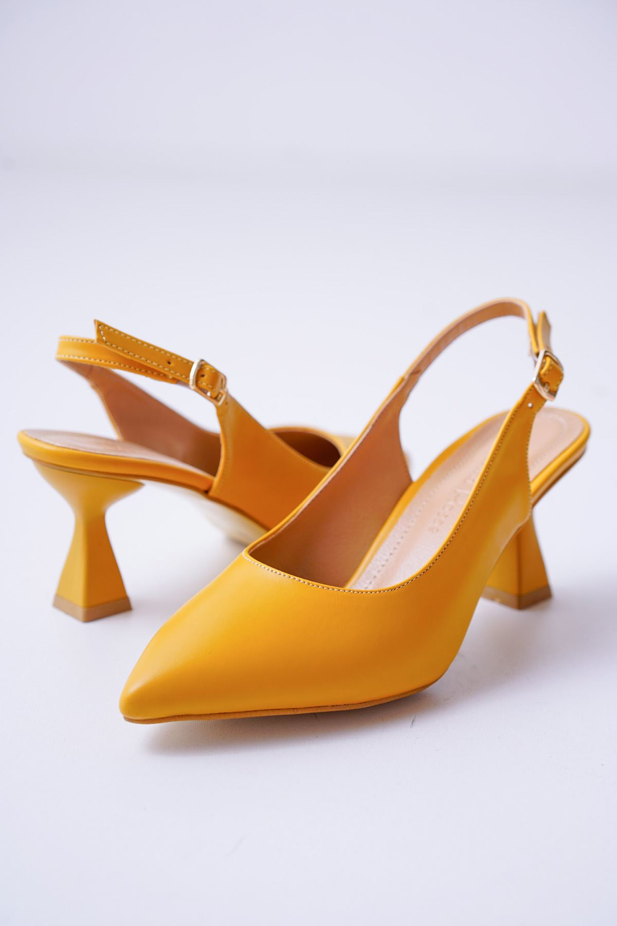 Lavinia Sarı Mat Deri Topuklu Kadın Ayakkabı