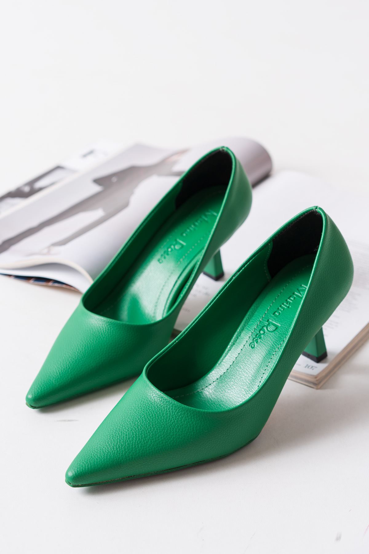 Martin Yeşil Mat Deri Kısa Topuklu Kadın Ayakkabı