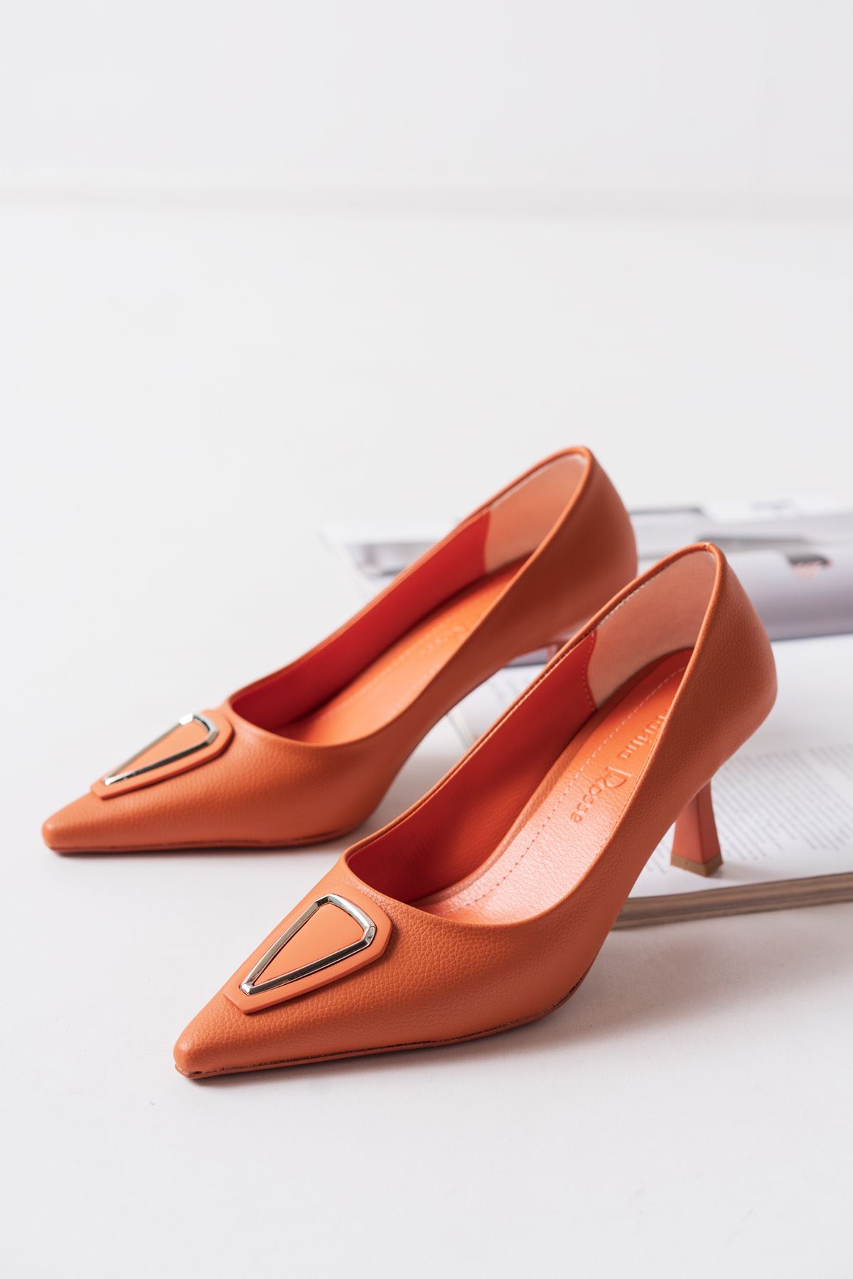 Alya Orange Mat Deri Kadın Kısa Topuklu Ayakkabı