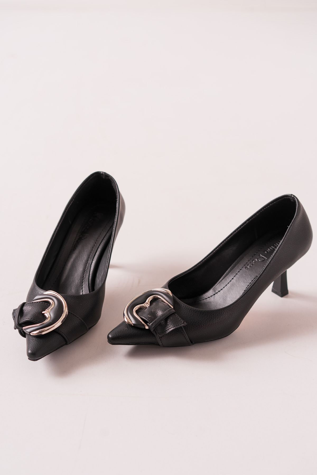 Arline Siyah Mat Deri Kadın Topuklu Ayakkabı