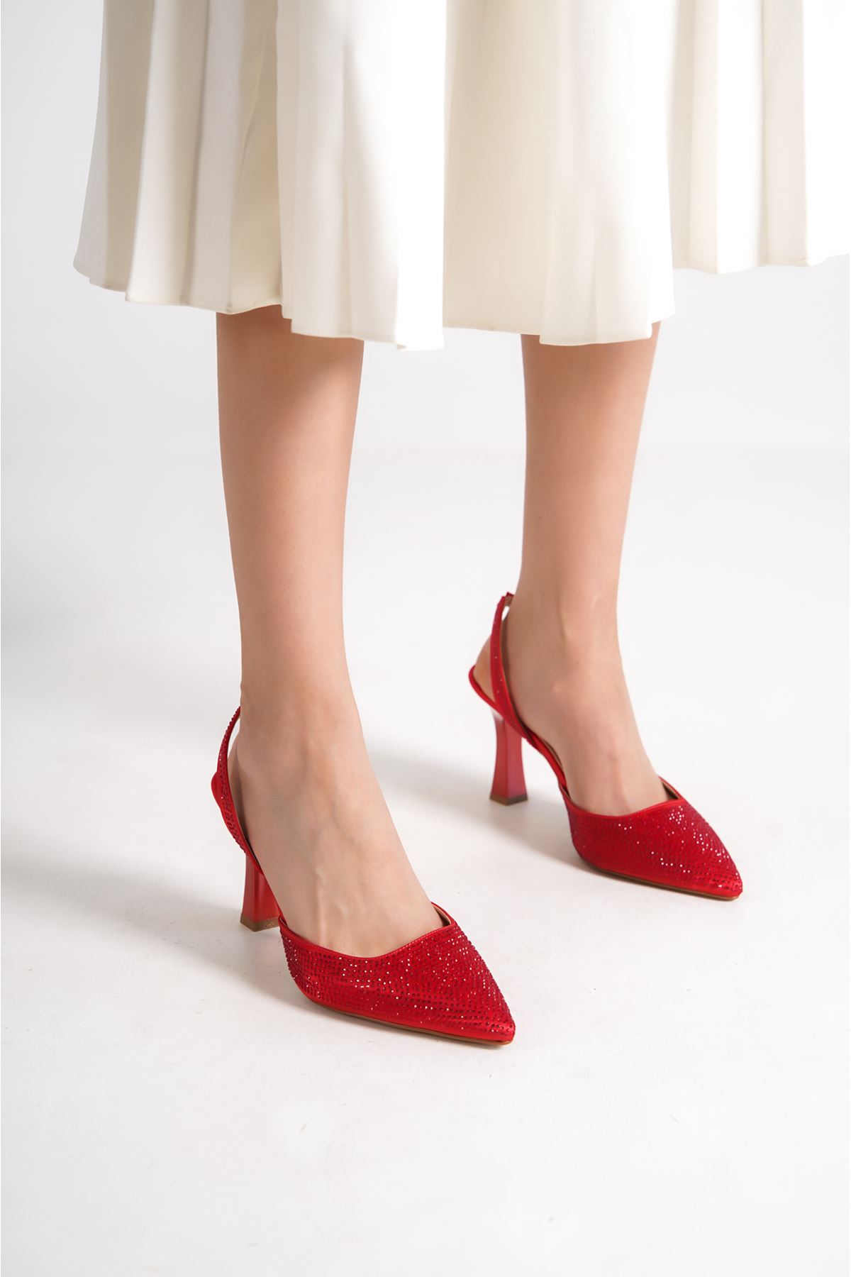 Derek Kırmızı Taşlı Topuklu Kadın Ayakkabı