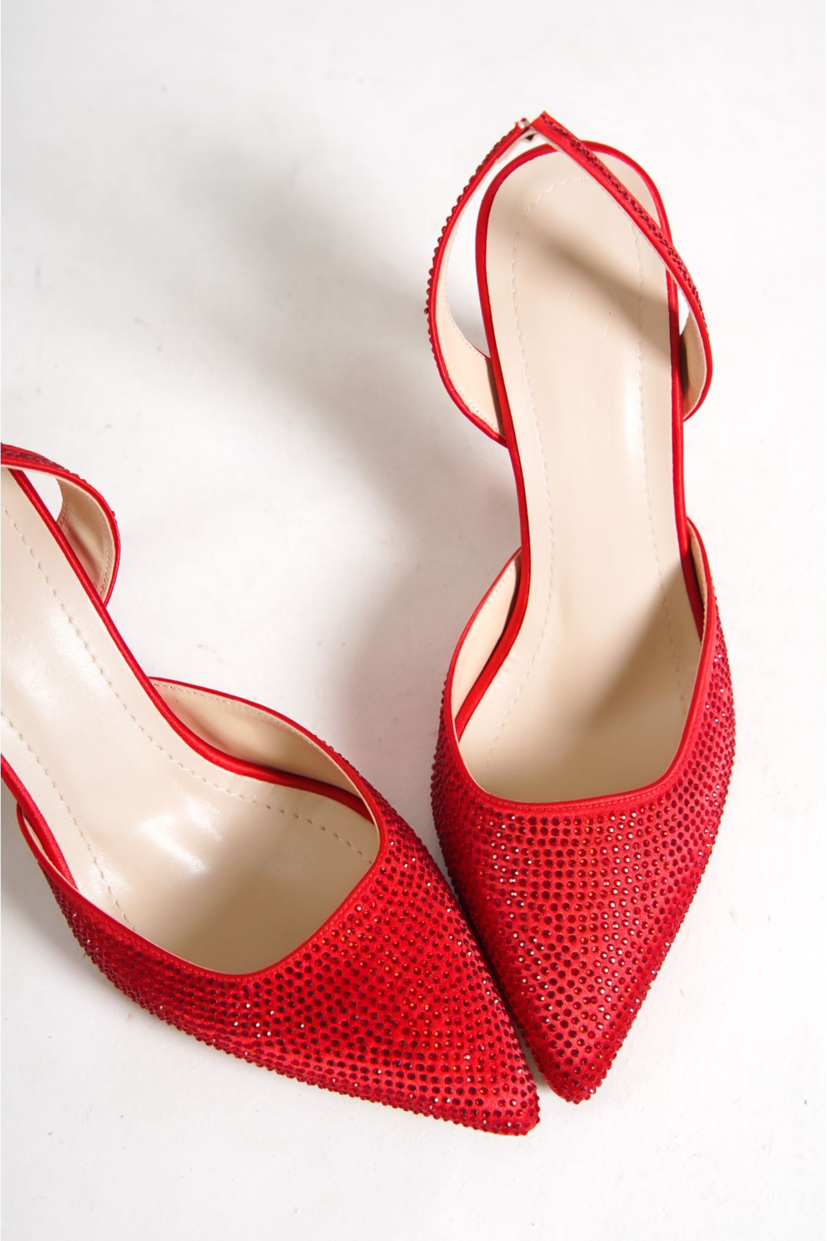 Derek Kırmızı Taşlı Topuklu Kadın Ayakkabı