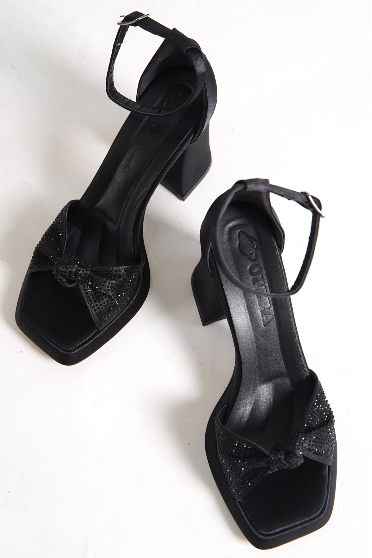 Biana Siyah Taşlı Dolgu Topuklu Kadın Ayakkabı