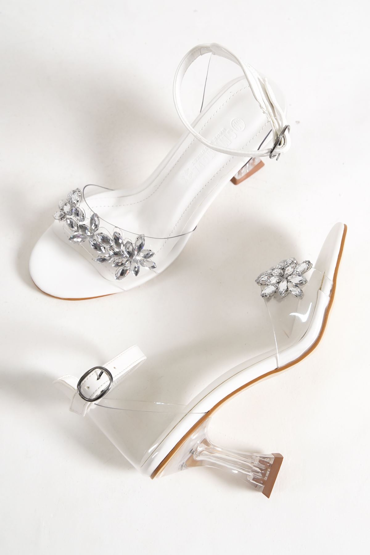 Jule Beyaz Taşlı Şeffaf Topuklu Kadın Ayakkabı