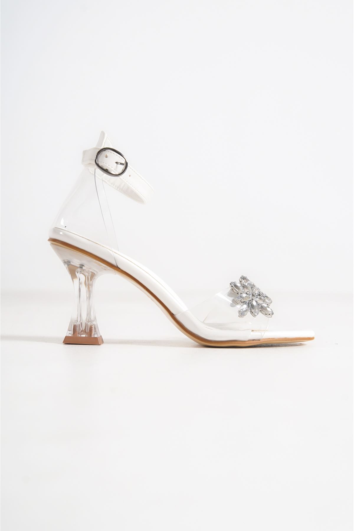 Jule Beyaz Taşlı Şeffaf Topuklu Kadın Ayakkabı