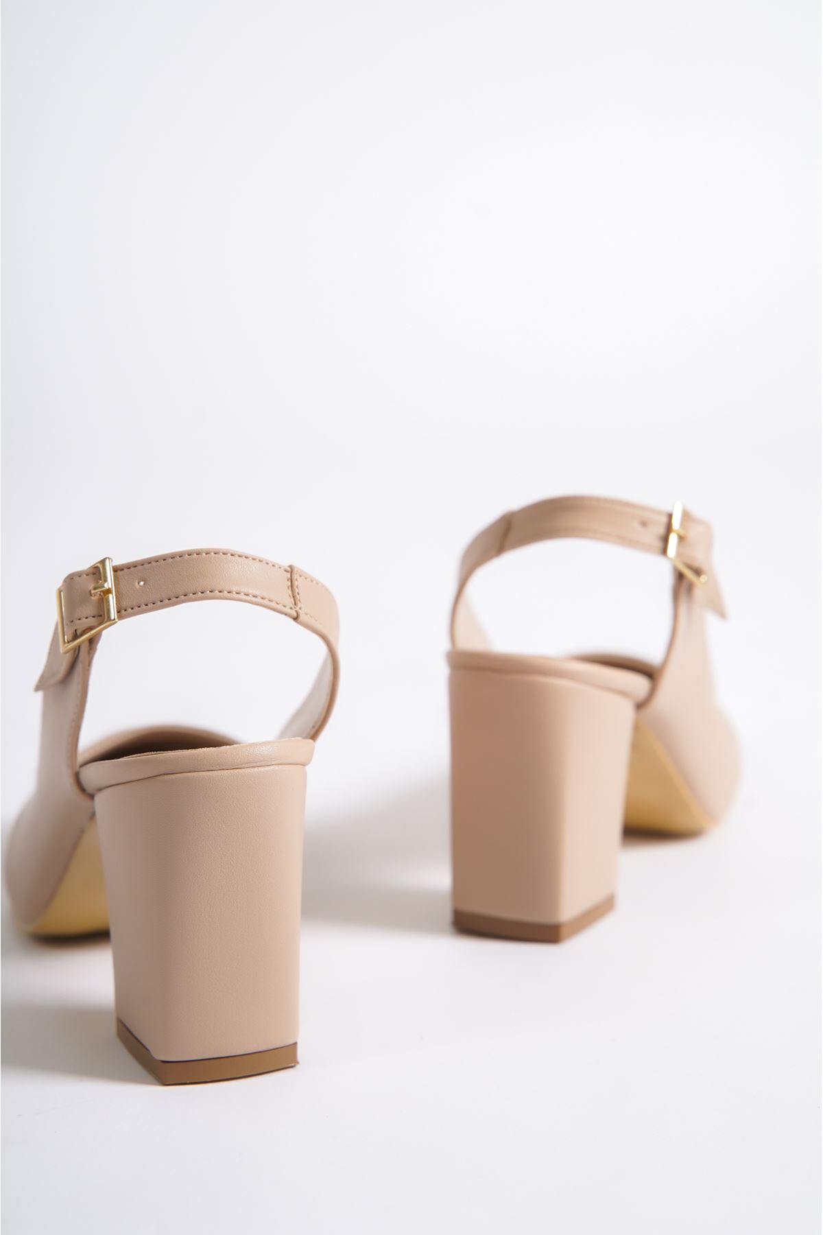 Louis Nude Mat Deri Topuklu Kadın Ayakkabı
