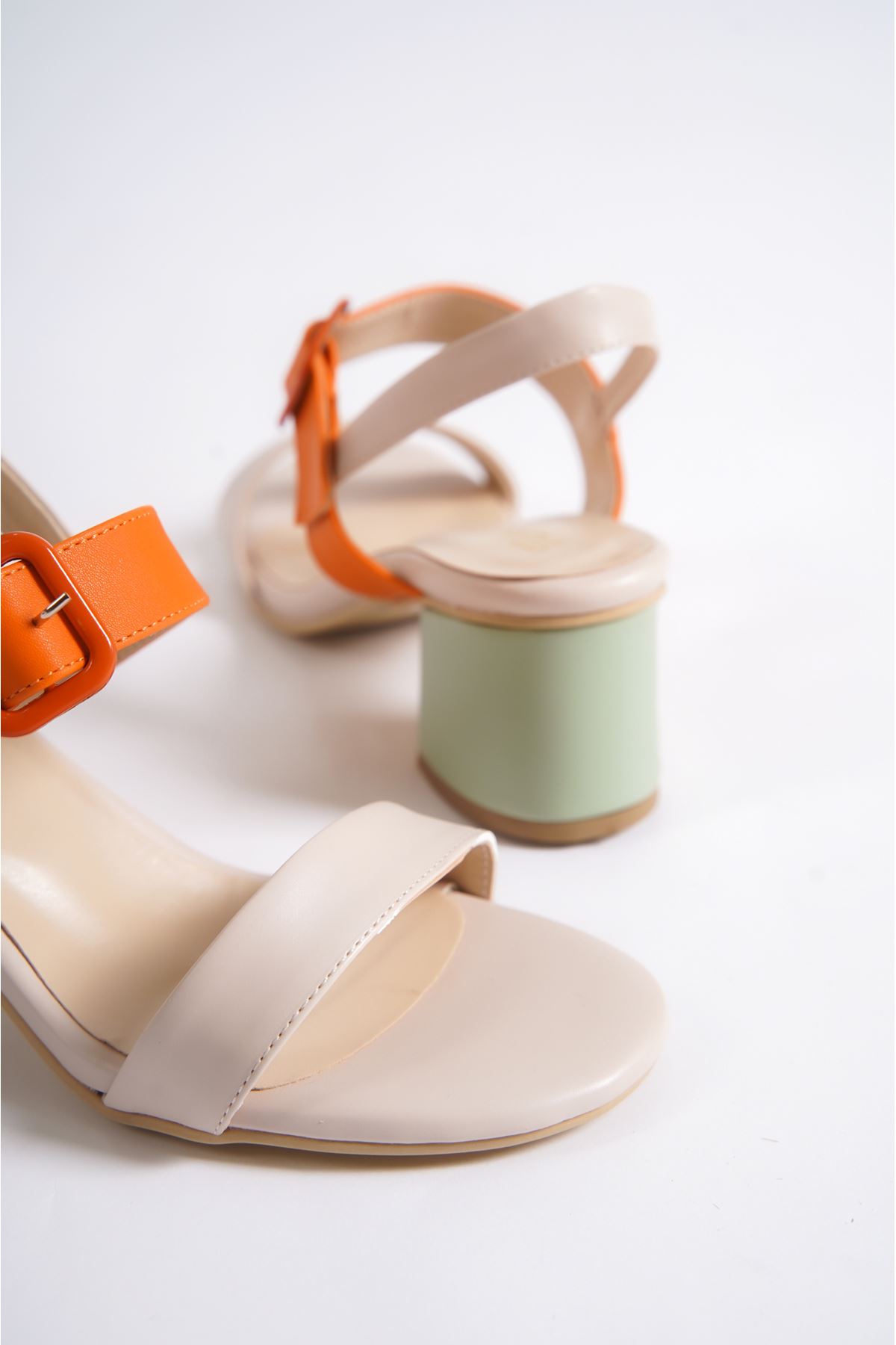 Thayer Bej Oranj Mat Deri Topuklu Kadın Ayakkabı