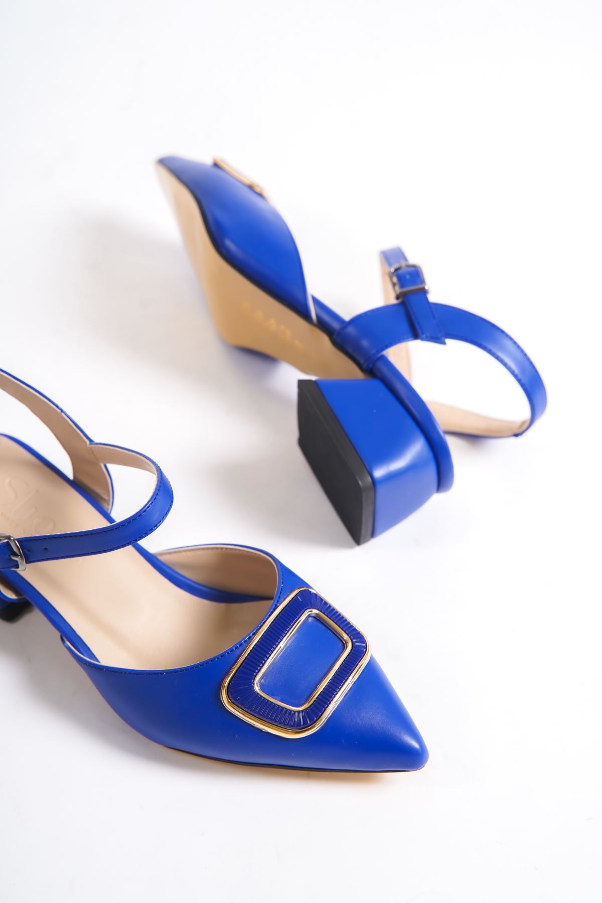 Aluin Saks Mavi Mat Deri Topuklu Kadın Ayakkabı