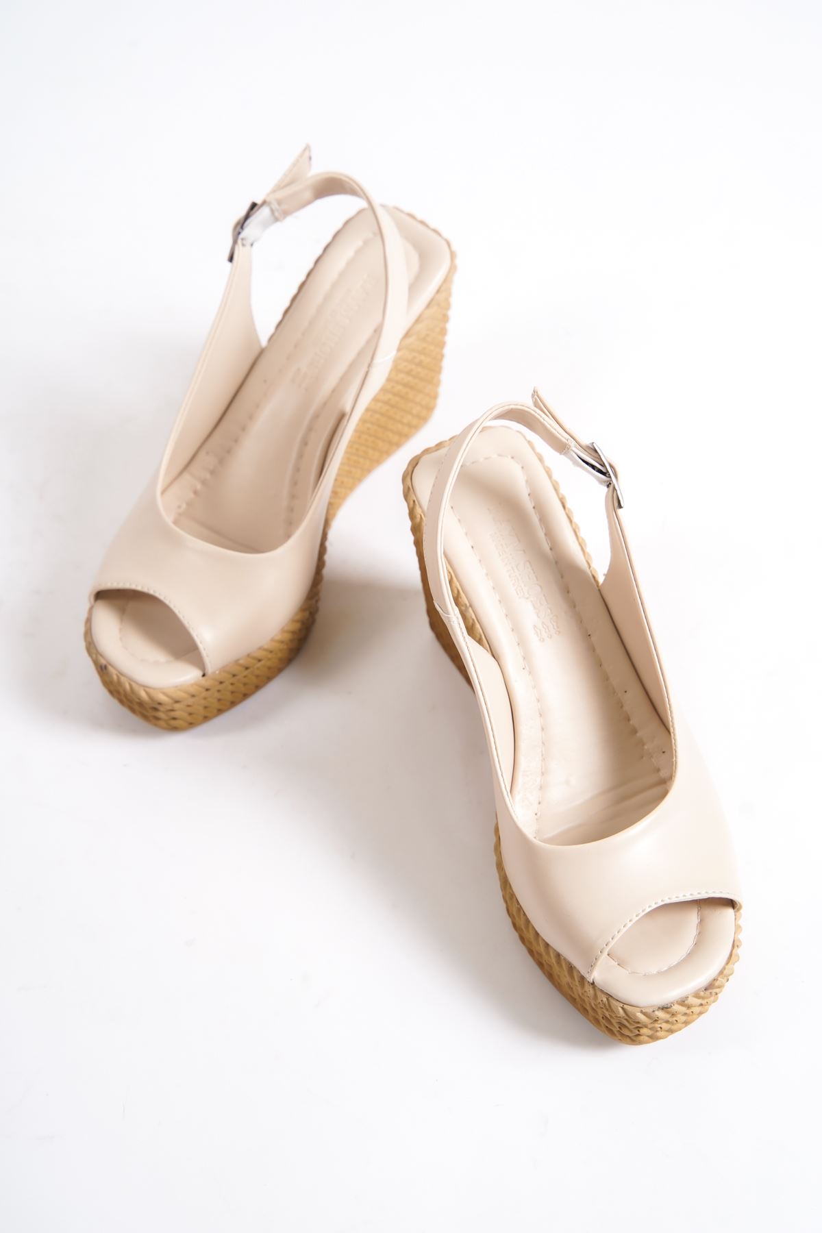 Cenny Bej Dolgu Topuklu Kadın Ayakkabı