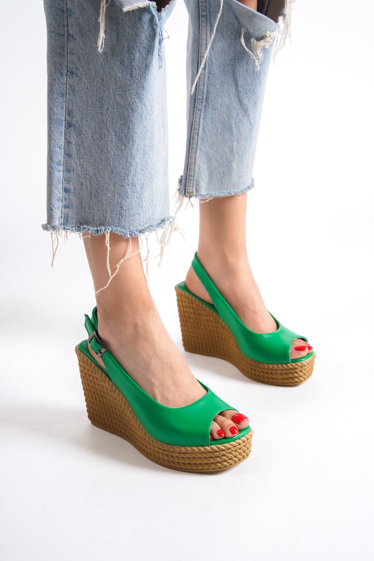 Cenny Yeşil Mat Deri Dolgu Topuklu Kadın Ayakkabı