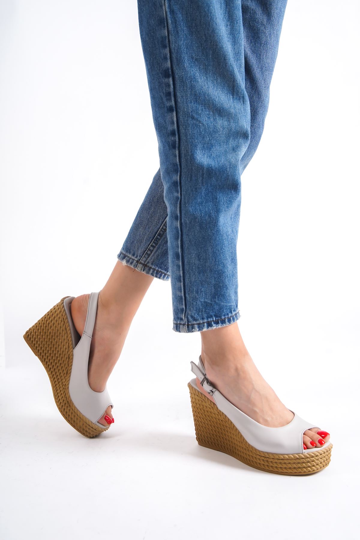 Cenny Gri Mat Deri Dolgu Topuklu Kadın Ayakkabı