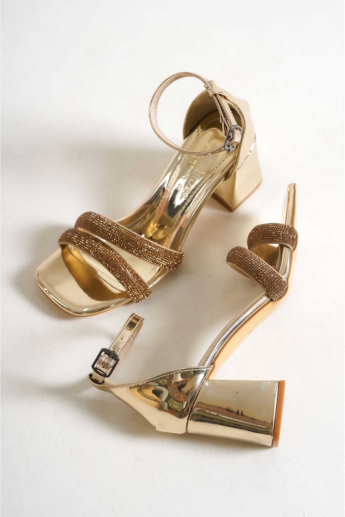 Evans Gold Rugan Taşlı Topuklu Kadın Ayakkabı