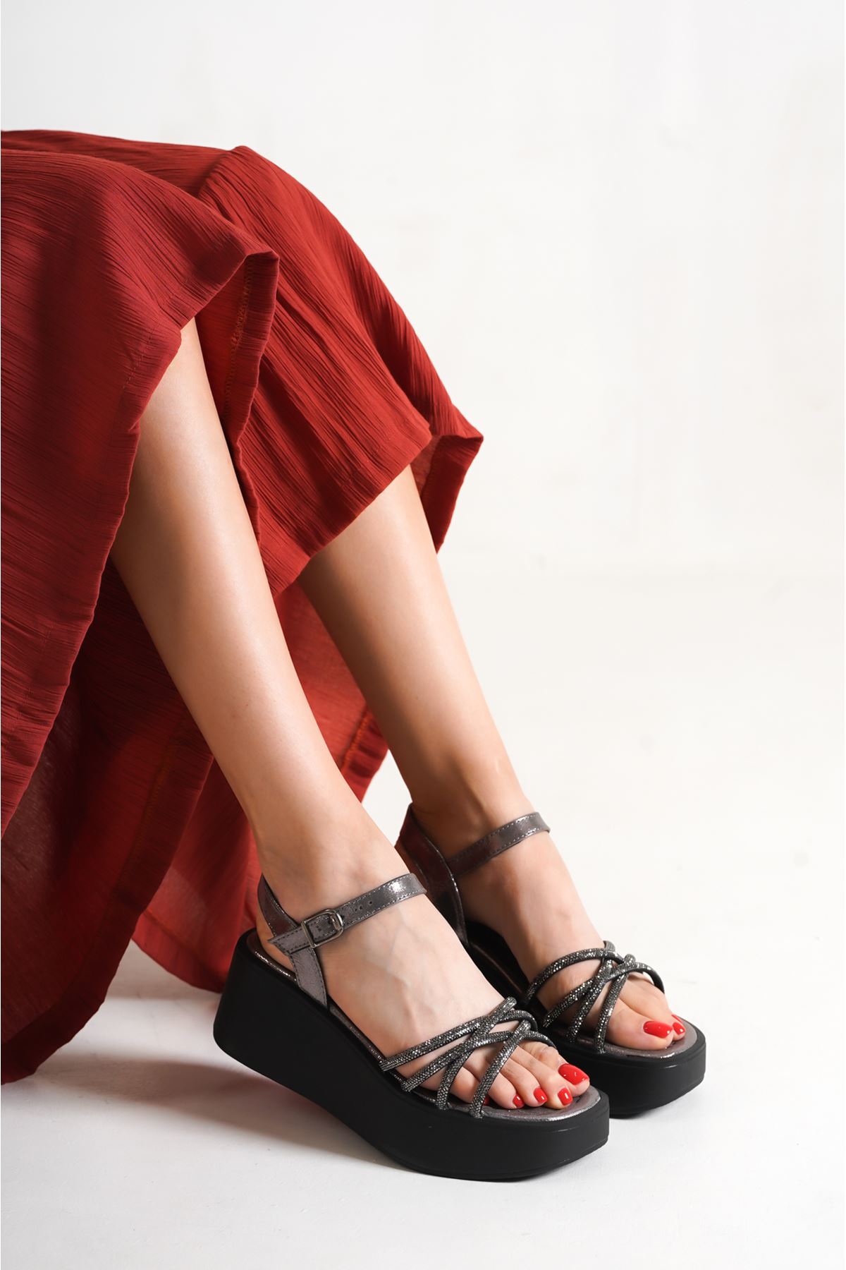 Jadira Platin Taşlı Dolgu Topuklu Kadın Ayakkabı