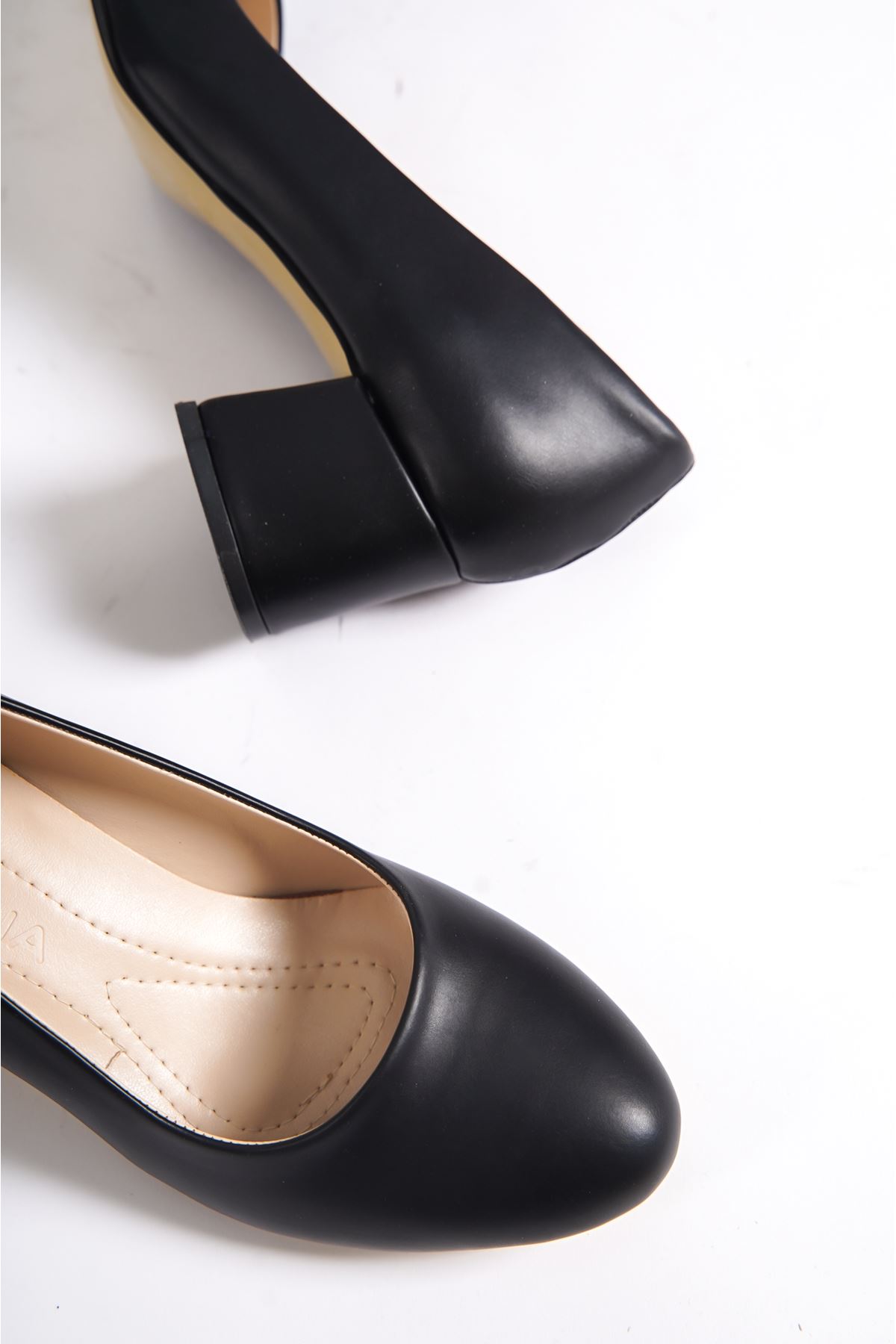 Norris Siyah Mat Deri Kadın Topuklu Ayakkabı