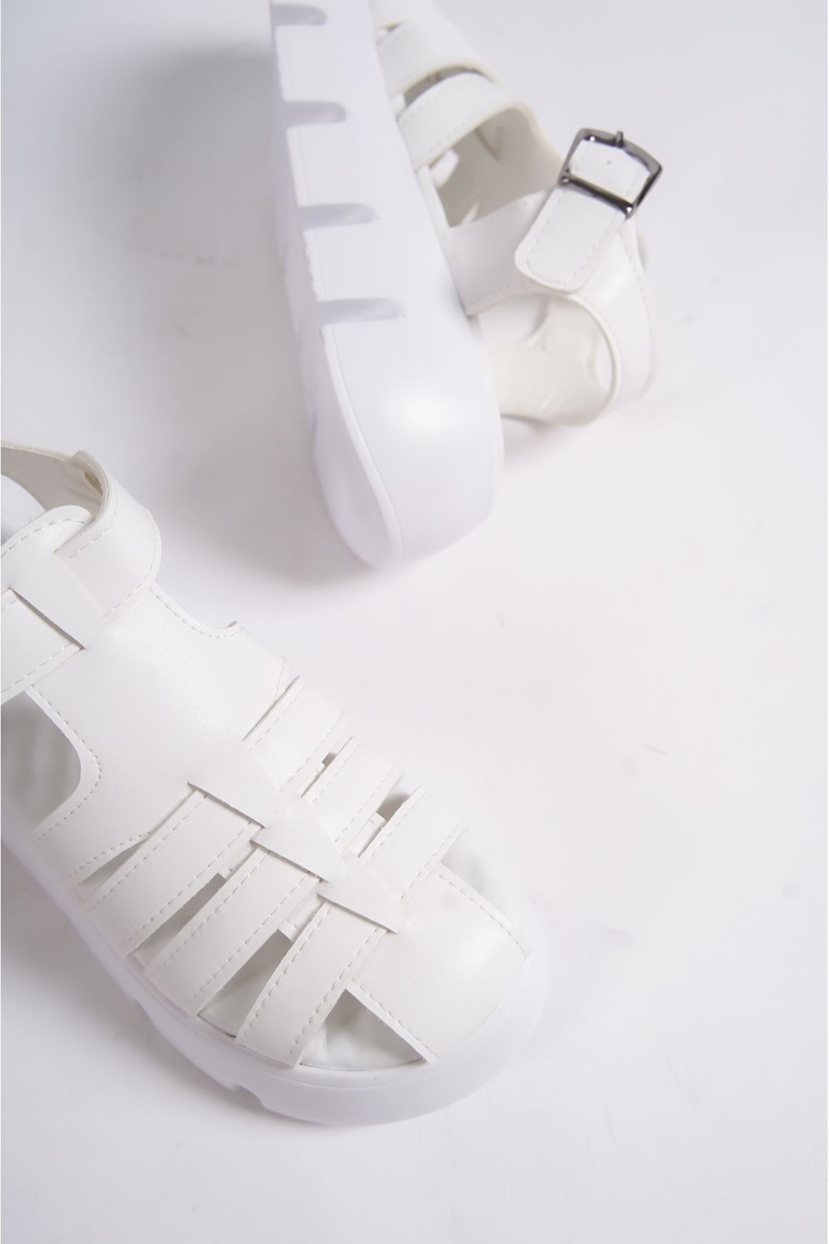 Lasaly Beyaz Mat Deri Kadın Sandalet