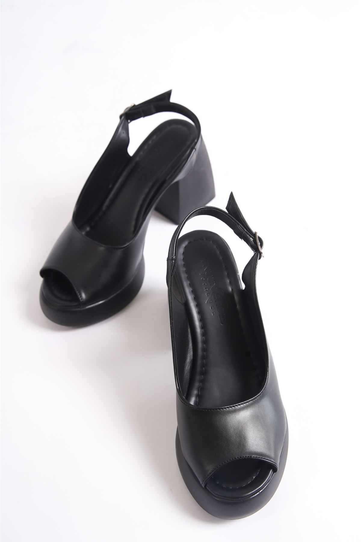 Cera Siyah Mat Deri Plartfom Topuklu Kadın Ayakkabı 