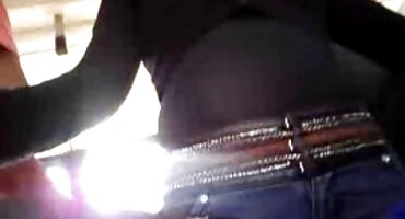 reislin sex Silva jav mới C Silva không chỉ hút một người lạ, mà còn ôm anh ta.